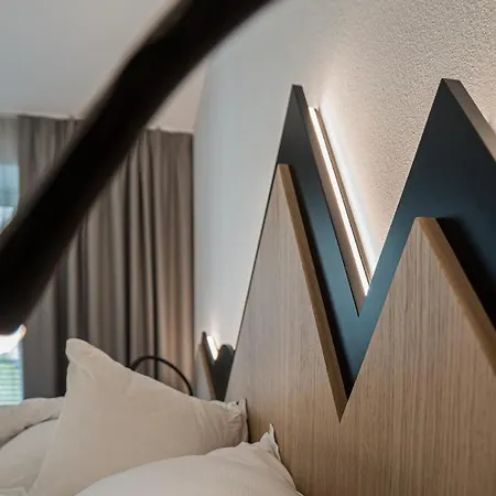 Hotel Alpin & Stylehotel Sonne Parcines