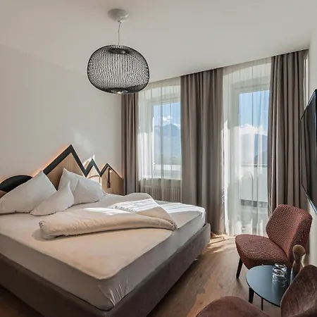 Hotel Alpin & Stylehotel Sonne 3*